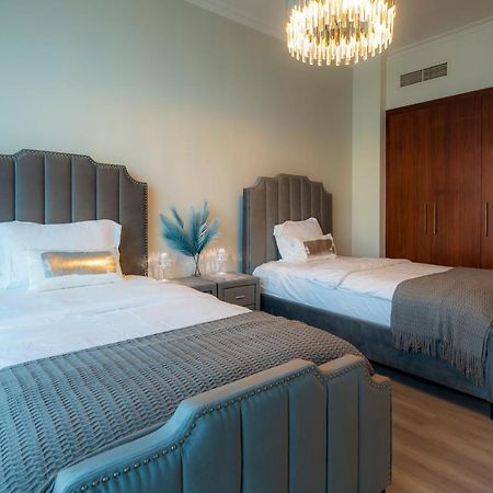 First Class 3Br With Full Burj Khalifa And Fountain View دبي المظهر الخارجي الصورة