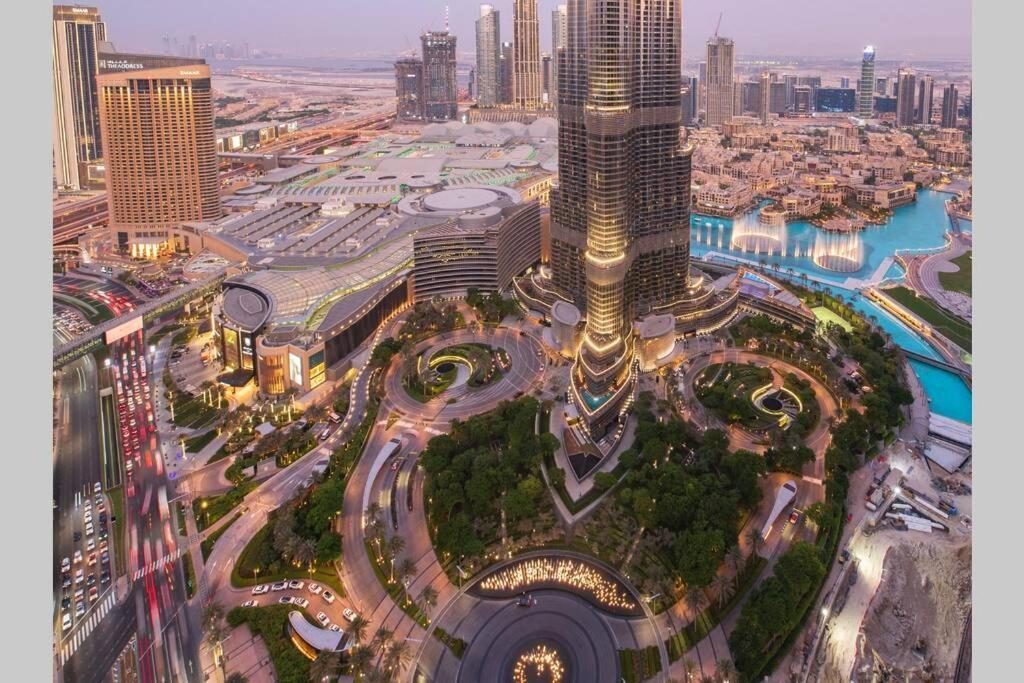 First Class 3Br With Full Burj Khalifa And Fountain View دبي المظهر الخارجي الصورة
