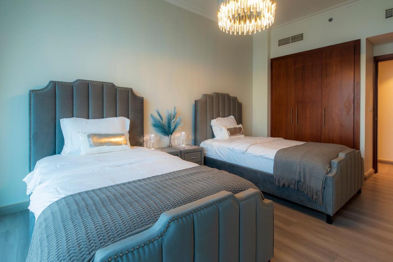 First Class 3Br With Full Burj Khalifa And Fountain View دبي المظهر الخارجي الصورة
